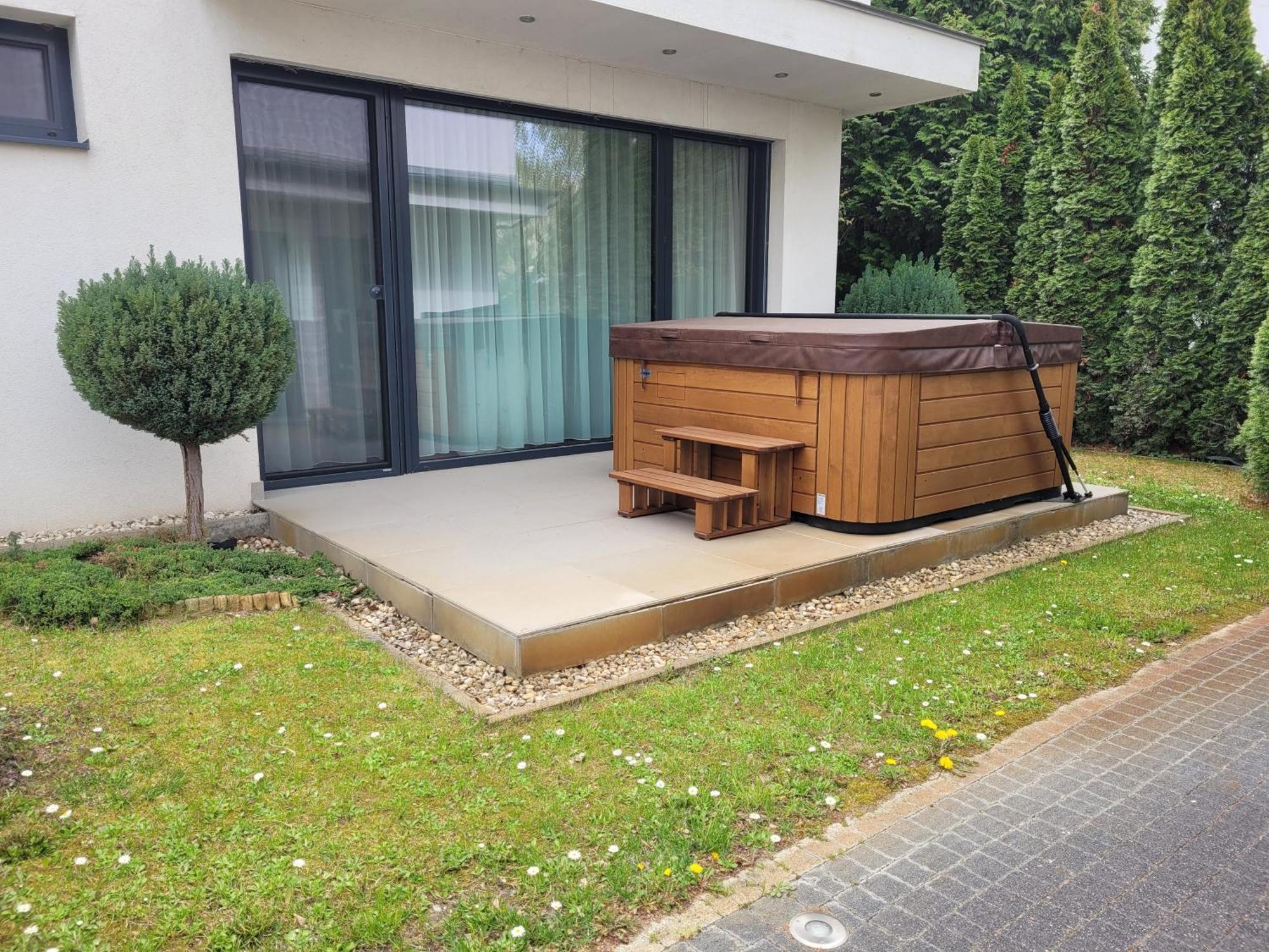 Silver Lodge Siófok Exteriör bild
